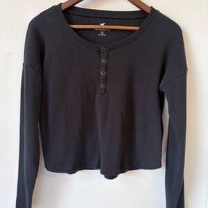 Hollister Black Henley Long Sleeve T-Shirt Women’s Small | Button Front Top